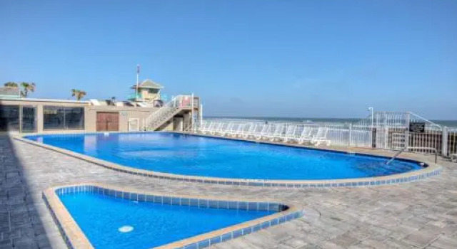 Pirates Cove Condo Unit #614, Забронировать Апартаменты/квартира Дейтона-Бич Daytona Beach Area, рядом с Церковь для автомобилей в Дейтона-Биче