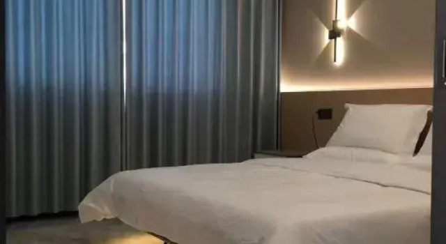 Hefeng Fengluo Guesthouse