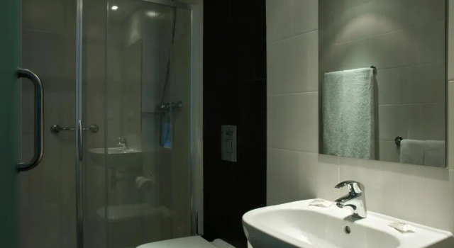 Трёхместный номер Standard Hotel Genesis