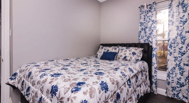 Cozy 1 bedroom Apartment Sleeps 4, Забронировать Апартаменты/квартира Апартаменты Ниагара Фолс, рядом с Круиз Maid of the Mist, Апартаменты/квартира