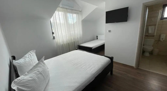 Dr House, Rezerwuj Mini-hotel Mini-hotele w Arges, Mini-hotel