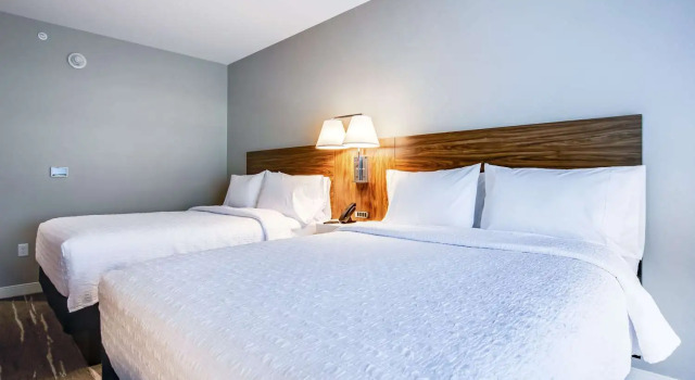 Hampton Inn & Suites By Hilton Louisville East Oxmoor, Забронировать Отель Луисвилл Louisville Metropolitan Area