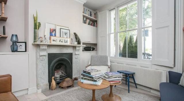 2 Bedroom Home in Kentish Town, Забронировать Дом для отпуска Коттеджи Лондона, рядом с Театр Technis, Коттедж