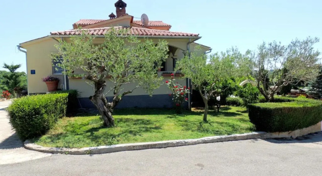 Апартаменты Apartments Flora