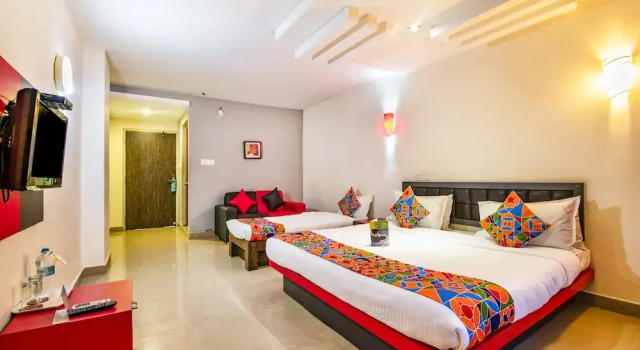 FabHotel Empire Grand Suites Ernakulam