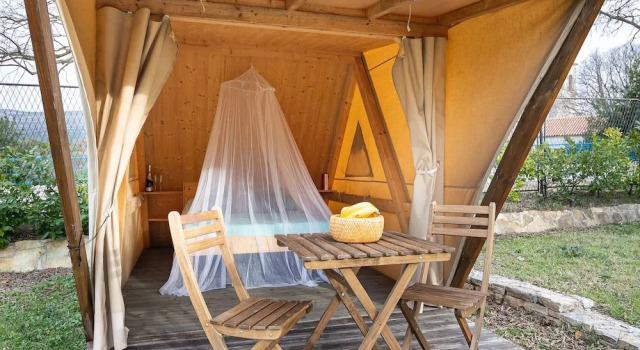 French Nateko Glamping Tent, Забронировать Кемпинг Донжи Карин Задарская жупания
