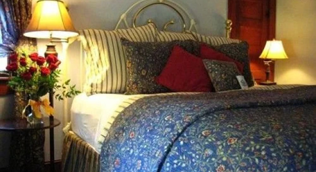 The Hale House Inn, Book Hotel 3-stjernede hoteller i Jefferson, 3*