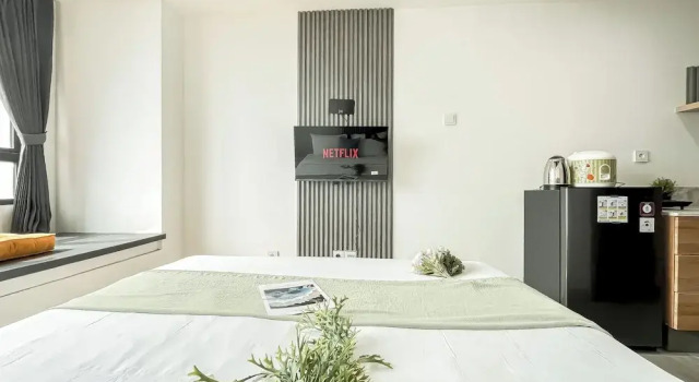 Studio Apartment Collins Boulevard Near Summarecon Mall Serpong