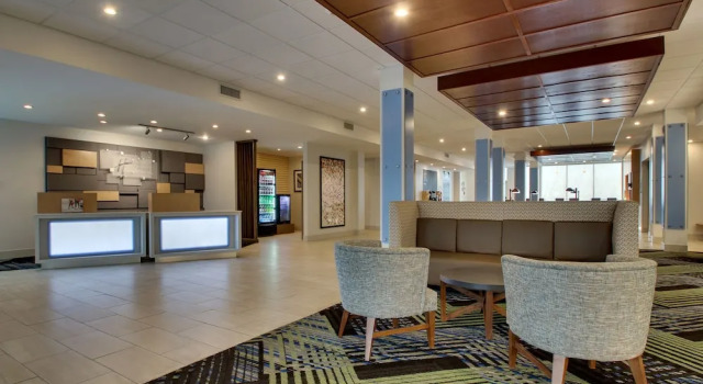 Holiday Inn Express & Suites Mt Sterling North, an IHG Hotel, Boek Hotel Hotels in Kentucky met parkeren, Parkeren