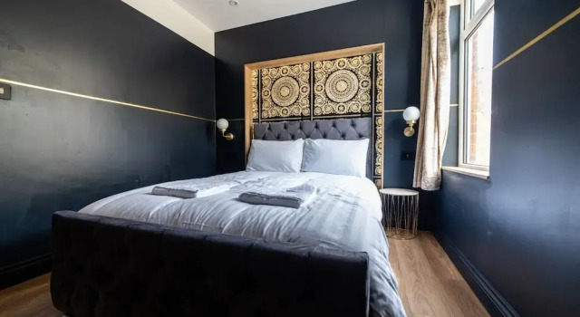 Hollywood Suite Sasco Apartments, Varaa Huoneisto Asunnot kohteessa Merseyside, Huoneisto