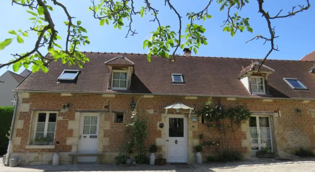 La Charmée, Reservar Casa de hóspedes Jonquieres 