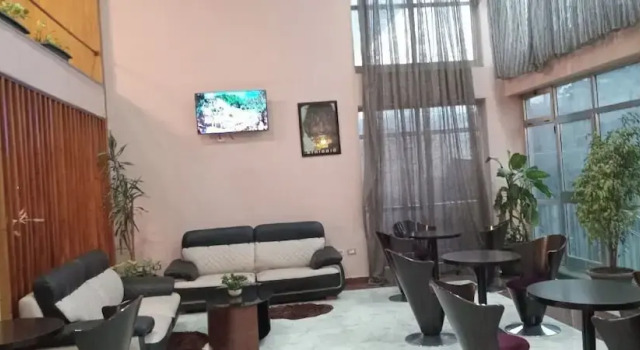 Tirar International Hotel, Забронировать Отель Отели Lideta с парковкой, Парковка