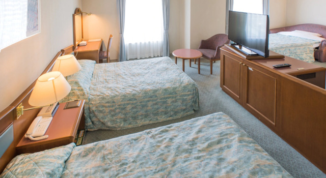 Трёхместная студия Hotel Crescent Asahikawa