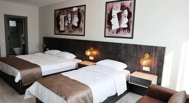 O podwyższonym standardzie pokój SAR-PER Hotel