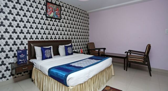 OYO 8177 Hotel Silver Oak