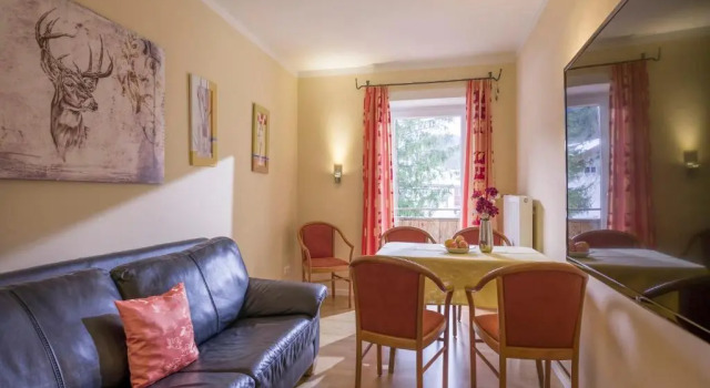 Familienfreundliche Ferienwohnung im Thierseetal, FeWo 11, Rezerwuj Hotel Hotele w Tyrol z parkingiem, Parking