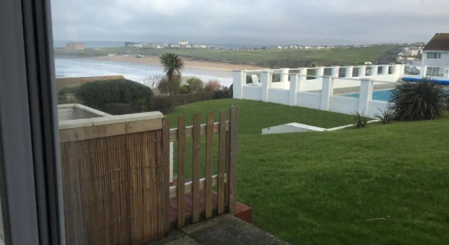 Апартаменты Surf View Apartments