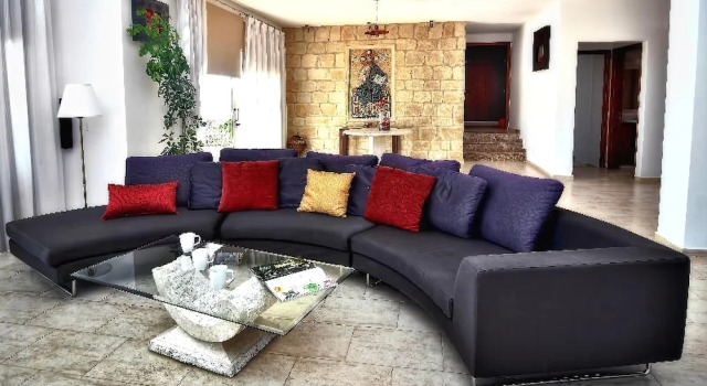 Dionysos Villa, Boek Villa Peyia Paphos