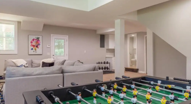 Коттедж Beautiful Large Newly Renovated 5 Bedroom House
