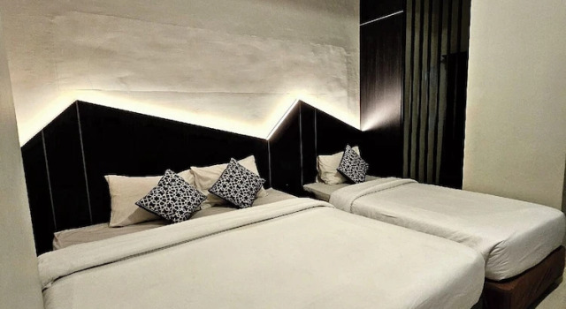 Семейный номер Standard Цокольный этаж Airlangga Hotel