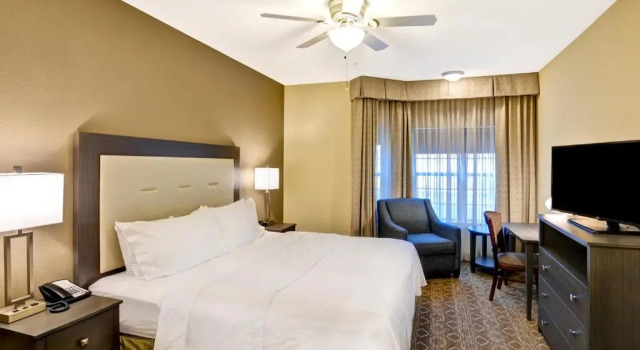 Люкс с 2 комнатами Homewood Suites by Hilton Kansas City/Overland Park