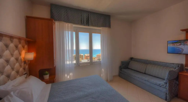 Трёхместный номер Standard Hotel Noris