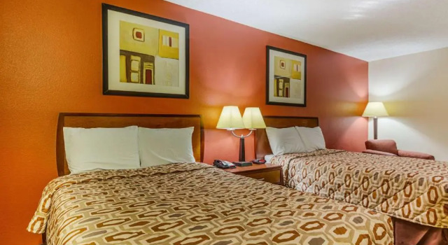 Четырёхместный номер Standard Motel 6-Abbeville, LA