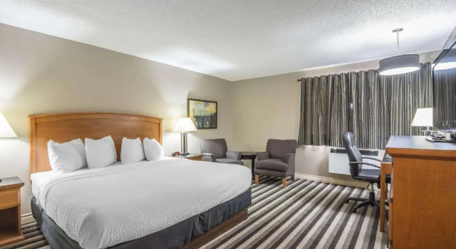 Двухместный номер Executive Quality Inn West Edmonton