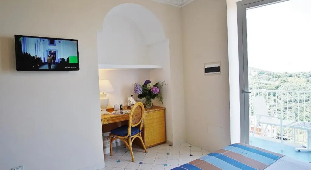 Двухместный номер Standard с балконом и с красивым видом из окна Grand Hotel Aminta