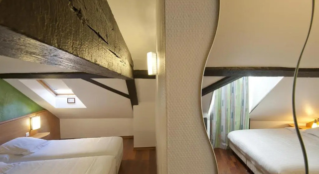 Четырёхместный номер Standard Hôtel le Grillon