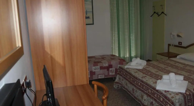 Четырёхместный номер Standard Hotel Santini