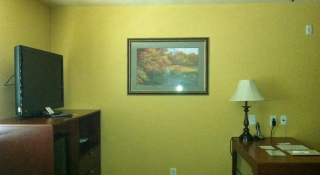 Четырёхместный номер Standard Southern Inn and Suites Yorktown