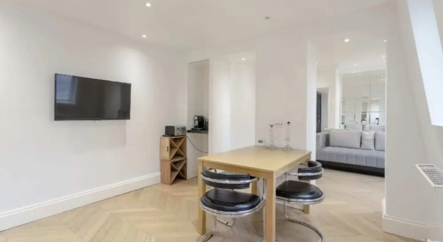 Elegant 1 Bedroom Apartment in South Kensington