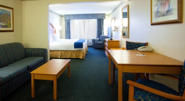 Двухместный люкс Holiday Inn Express Jacksonville - Blount Island by IHG