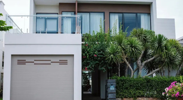 The Palm Nest Cam Ranh Pool Villa