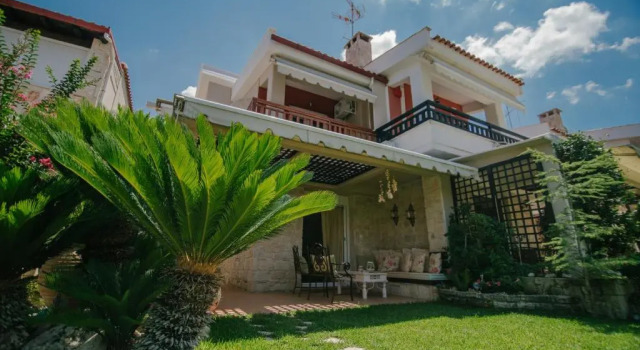 Dreamcatcher Luxury Villa, 1 min walk to beach, Book Villa Pefkohori 