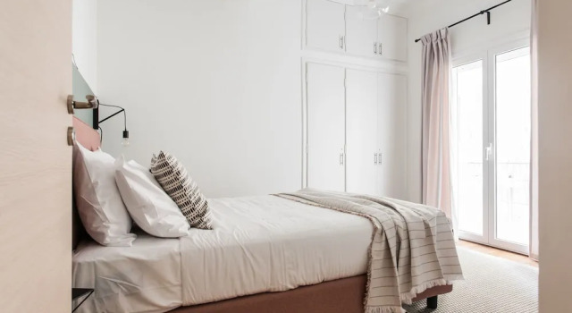 Апартаменты Standard Groovy 2BR Apartment in Koukaki