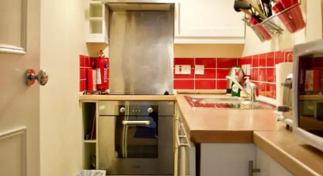 2 Bedroom In Old Town, Забронировать Апартаменты/квартира Апартаменты Эдинбурга, рядом с St George's West Church, Апартаменты/квартира