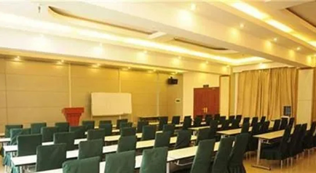 Zhengzhou Hua Chen Business Hotel, Rezervovat Hotel Čeng-čou Henan
