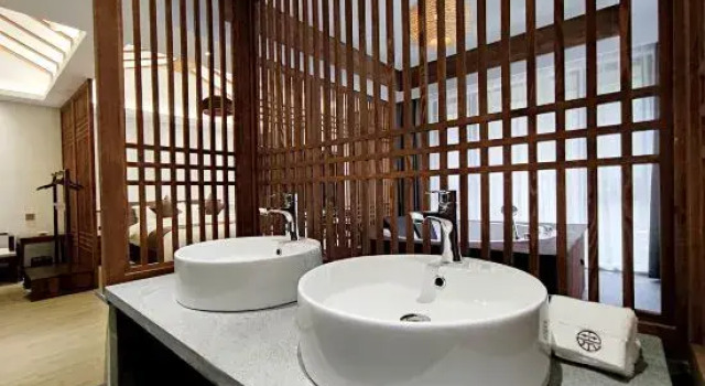 Люкс Deluxe DaHuang Banshan Hotel