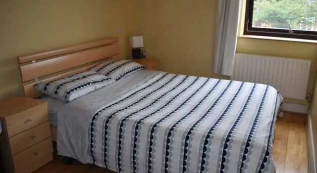 1 Bedroom Apartment in Ranelagh, Забронировать Апартаменты/квартира Отели Дублина с парковкой, рядом с Больница заболеваний глаза и уха имени Королевы Виктории, Парковка