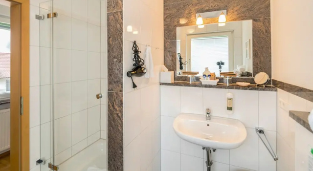 Номер Standard Hotel Hofgut Tiergarten