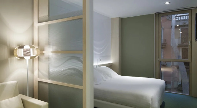 Люкс Deluxe Ako Suite Hotel