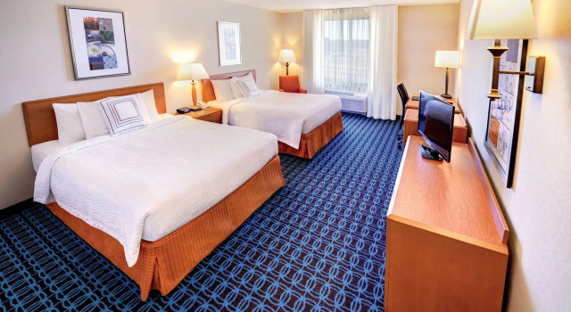 Четырёхместный номер Standard Fairfield Inn & Suites by Marriott Wausau
