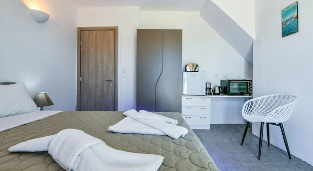 Двухместный номер Standard c 1 комнатой с балконом и с видом на море Sun Springs Suites