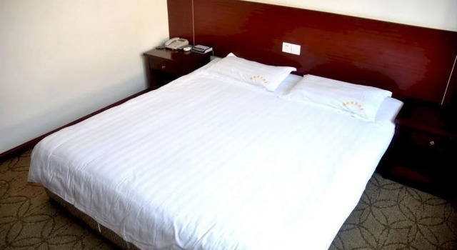 Suzhou Zhiyuan Hotel, Book Hotel Suzhou Kina, nær Pan Gate