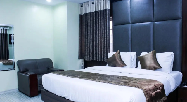 Люкс Executive Отель Six Diamond