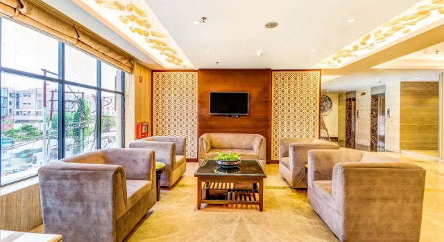 Hotel Solitaire by FabHotels, Забронировать Отель Отели Гомти Нагара 3 звезды, 3*