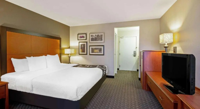 Номер Standard La Quinta by Wyndham Harrisburg Airport Hershey