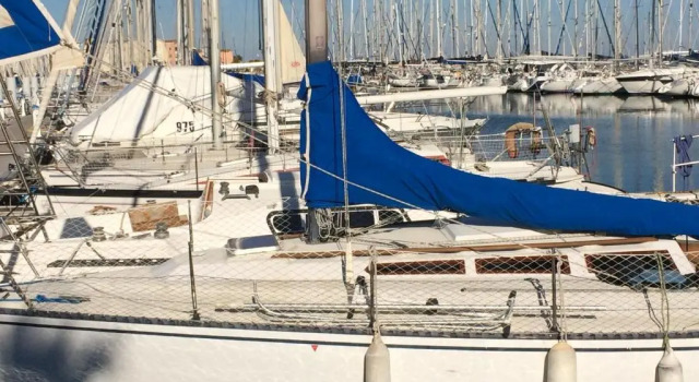 Номер Standard Voilier A Quai Gruissan